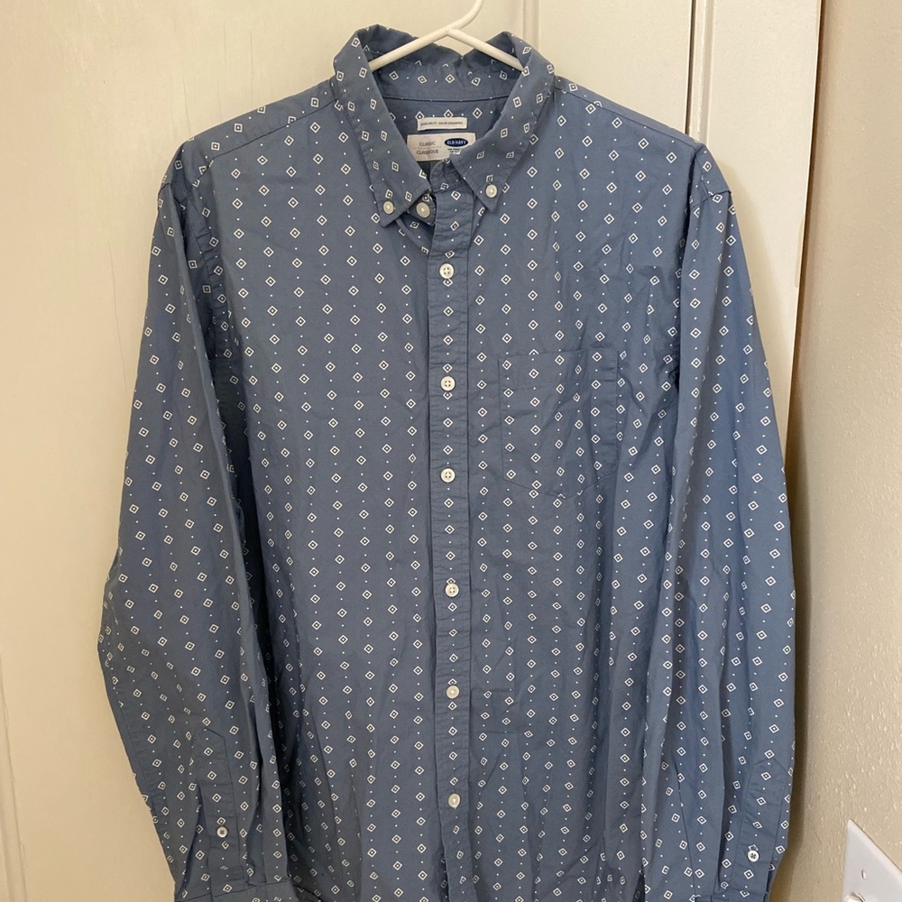 Old Navy long sleeve button up shirt Large Blue